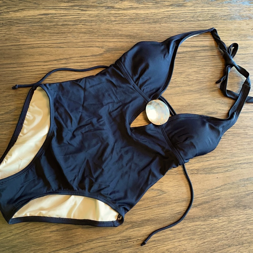 One piece swimsuit